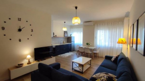 Linti's Apartment